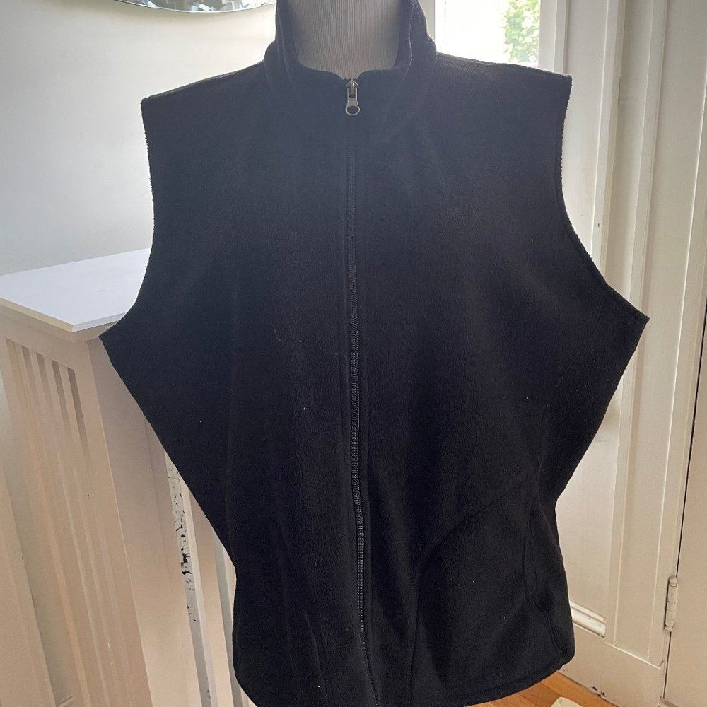 Woolrich Andes women's black fleece vest, size XXL